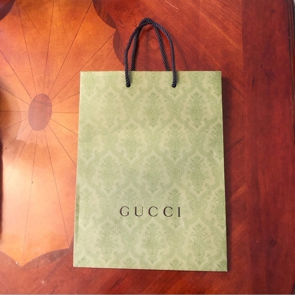 Gucci Green Paper Shopping Gift Bag - Picture 1 of 9